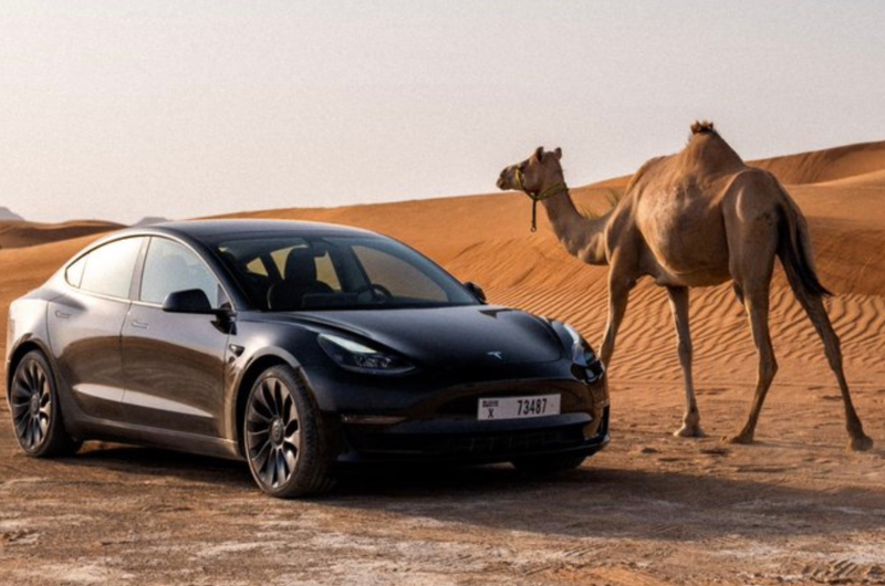 Dubajban tesztel a Tesla
